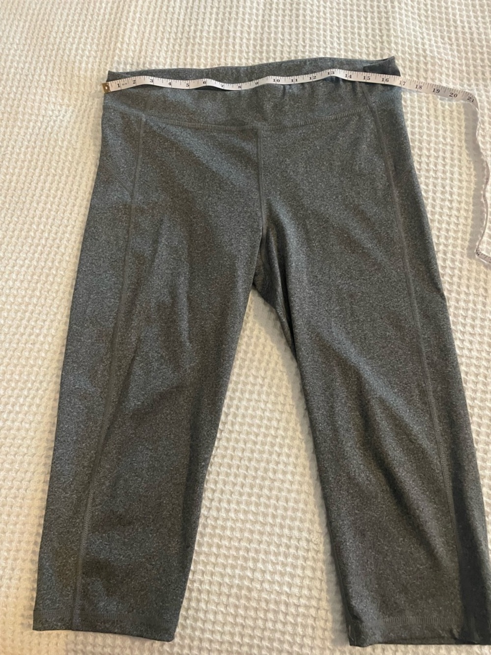 Women’s  Gray Active Capri Leggings